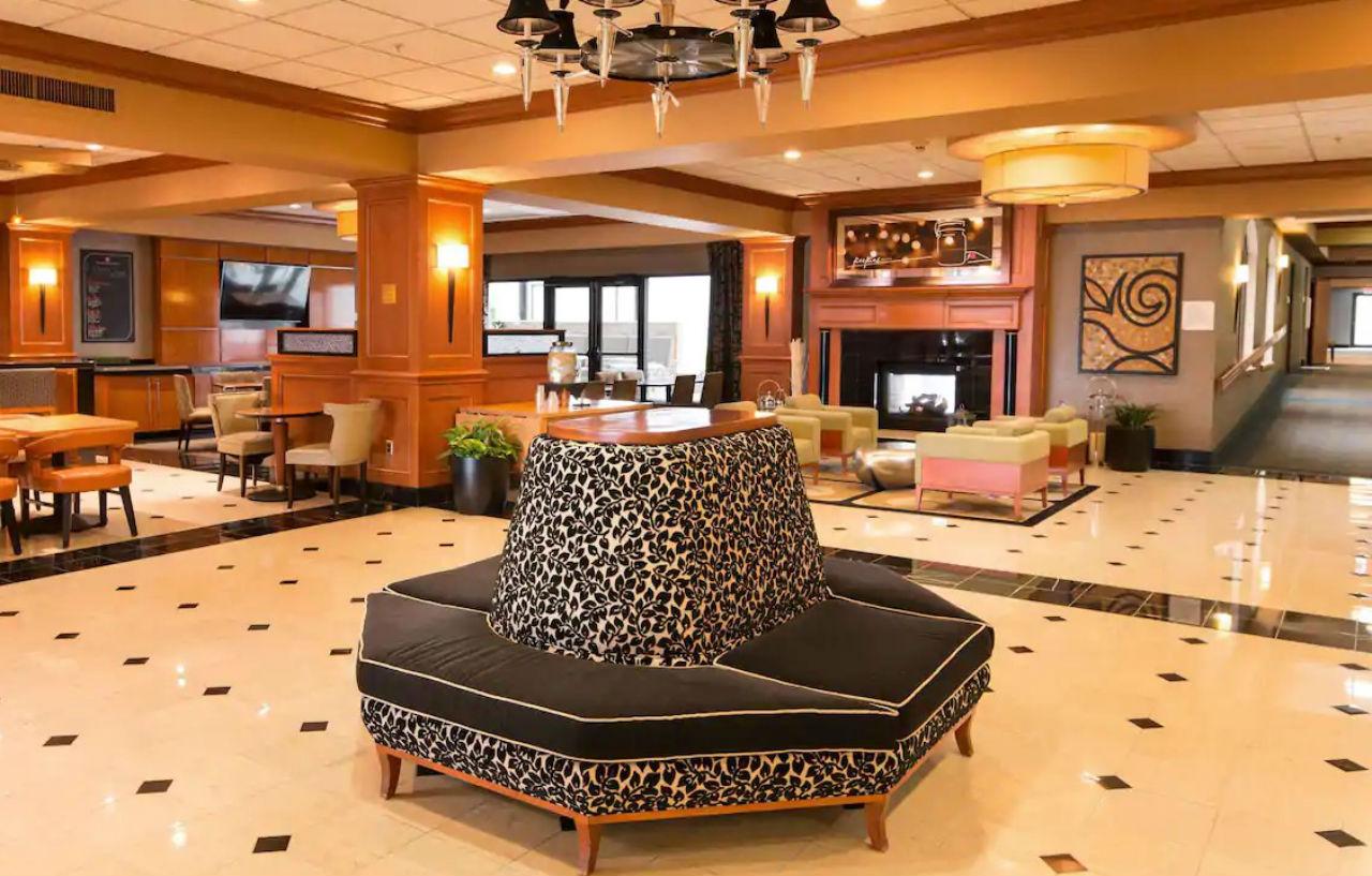 Hilton Garden Inn Las Colinas Irving Exteriör bild