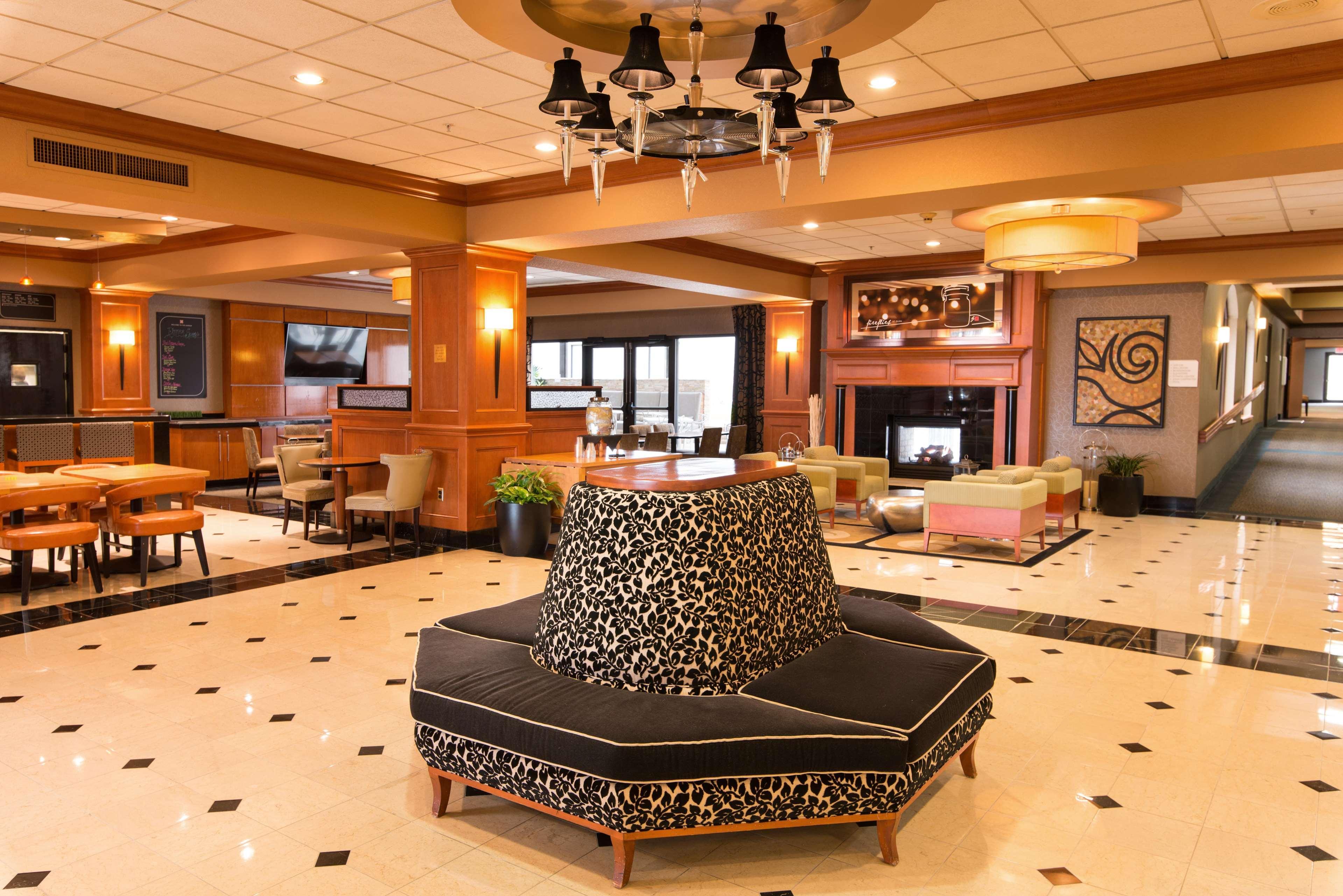 Hilton Garden Inn Las Colinas Irving Exteriör bild
