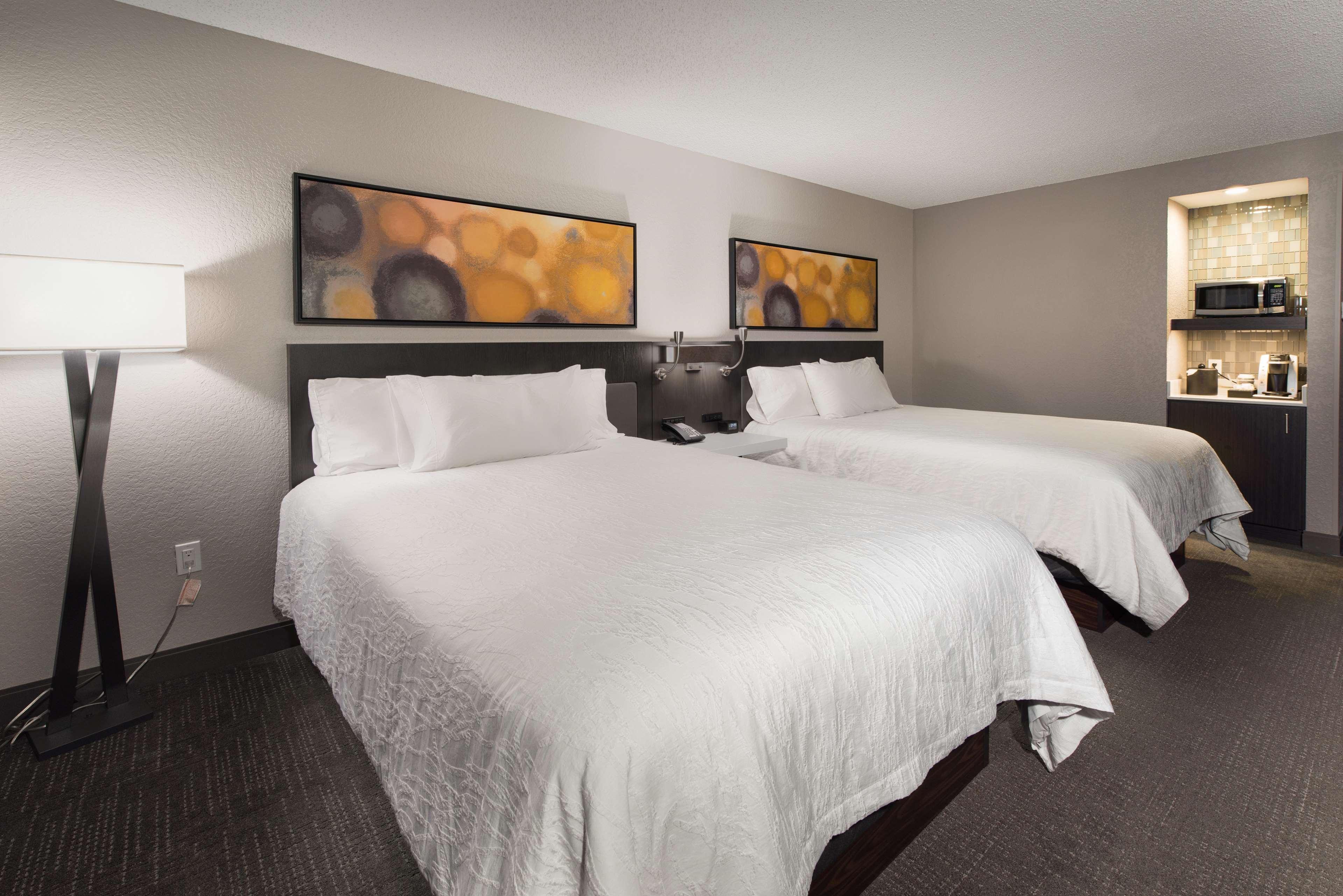 Hilton Garden Inn Las Colinas Irving Exteriör bild