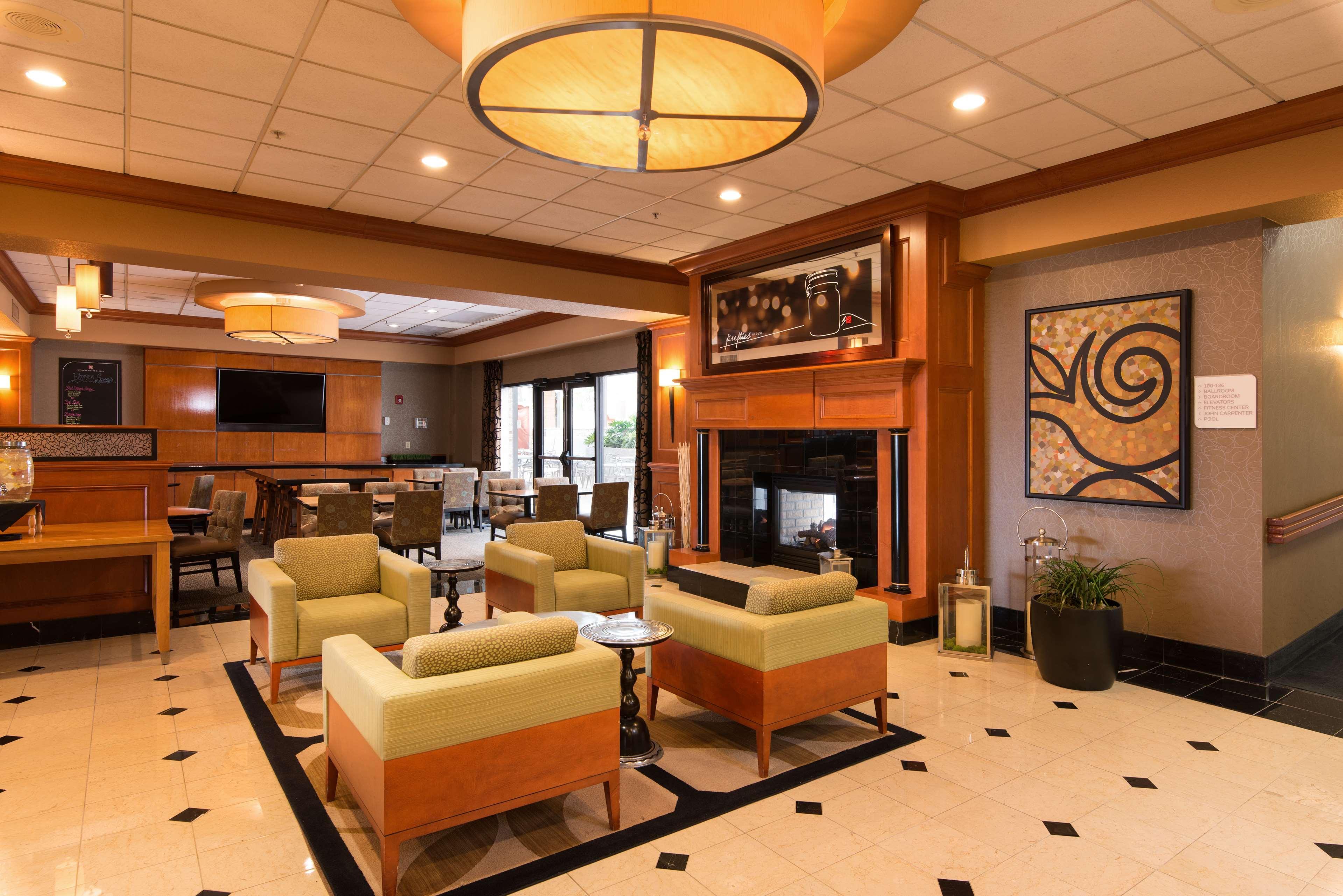 Hilton Garden Inn Las Colinas Irving Exteriör bild