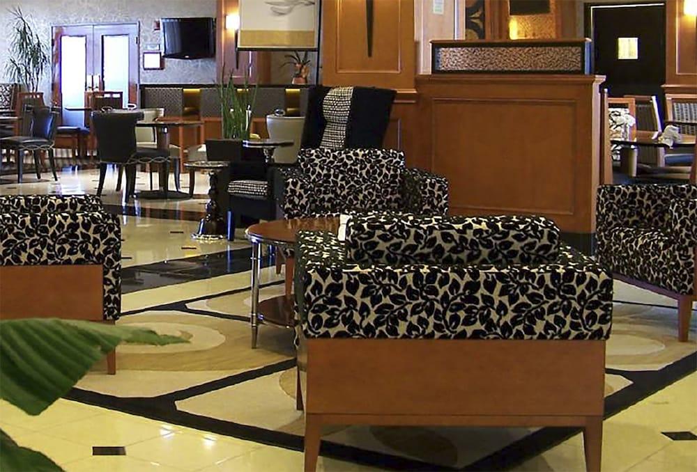 Hilton Garden Inn Las Colinas Irving Exteriör bild