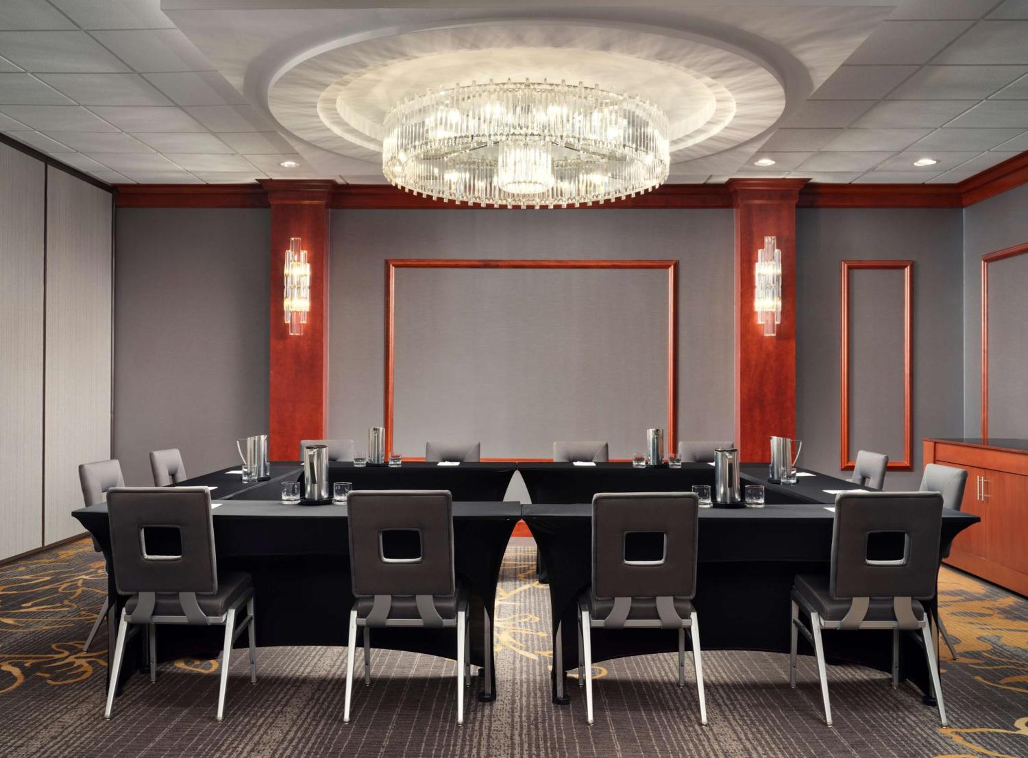 Hilton Garden Inn Las Colinas Irving Exteriör bild
